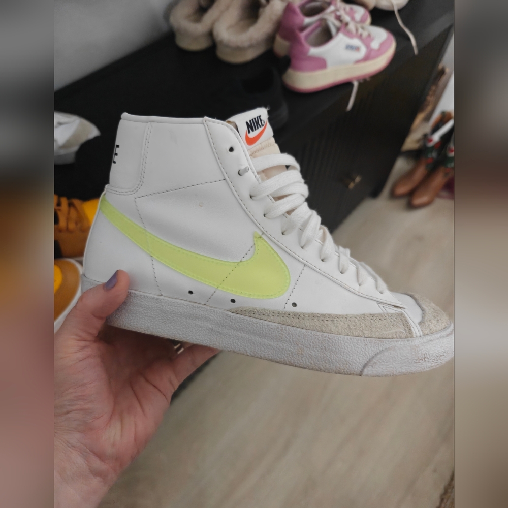 NIKE High tops 8.5